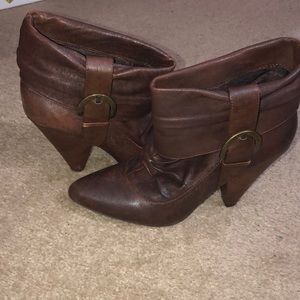 Jessica Simpson brown bootie
